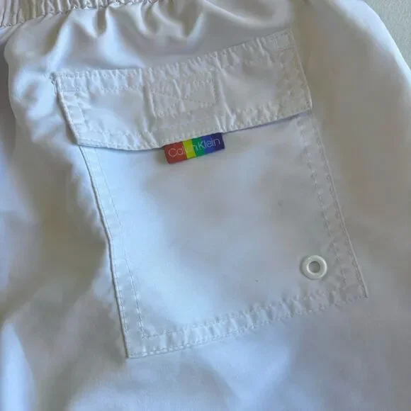 Calvin Klein Men’s Swim Trunks, Size Small, White with Rainbow tag on back - Picture 4 of 5